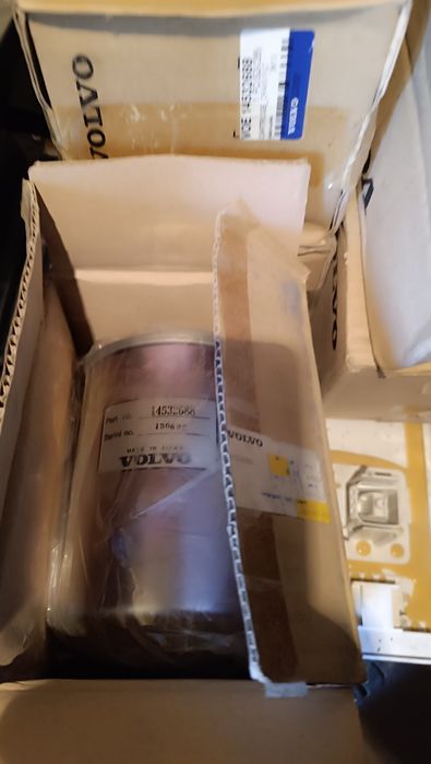 Фильтр  на Вольво оригинал