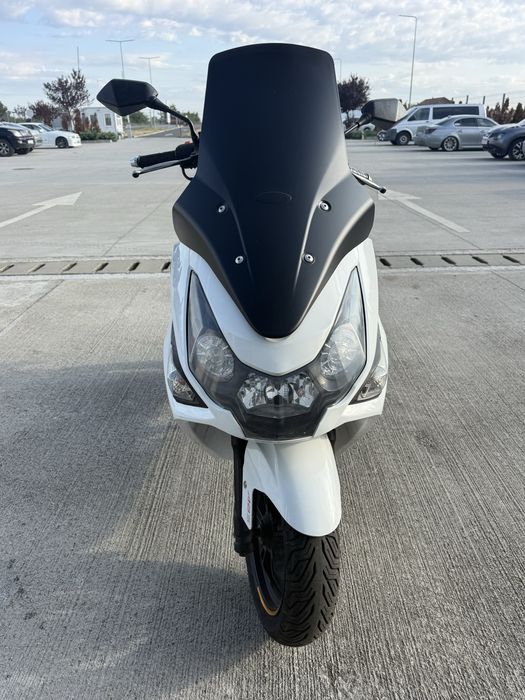 Scuter Daelim SV250R