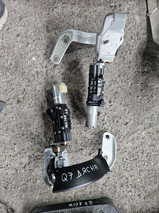 Машинки ел.багажник за Audi Q7 4m