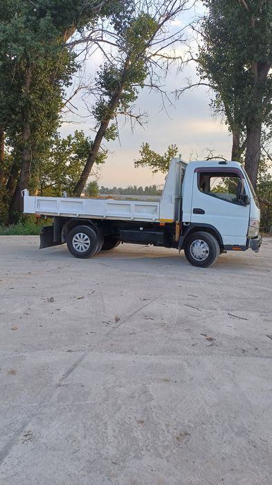 Mitsubishi canter