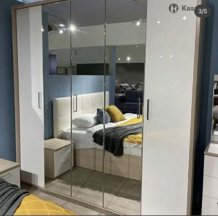 Спальный гарнитур