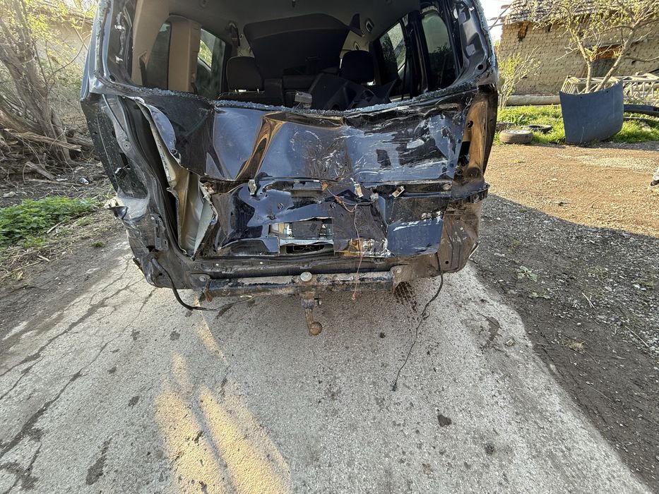 Opel zafira 1.9 150 НА ЧАСТИ