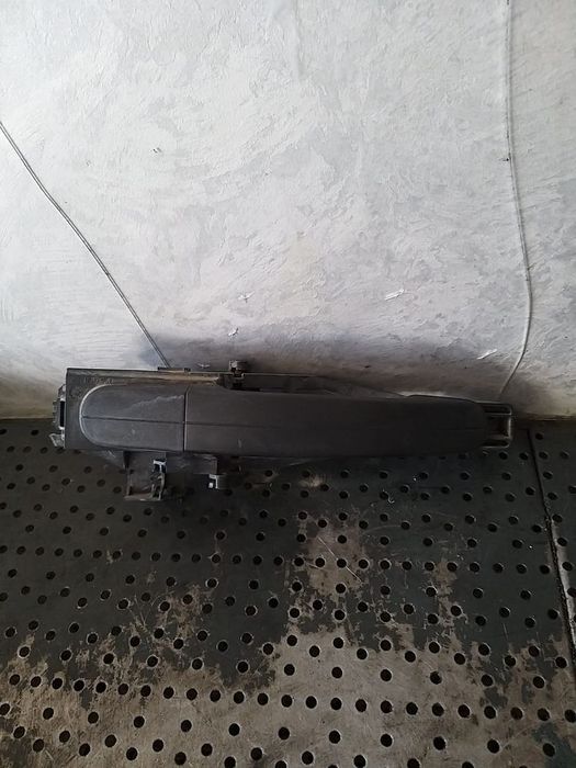 Maner usa dreapta fata ford focus 2 3m51r224a37ad