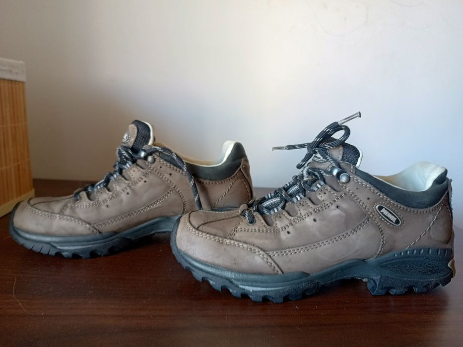 Vând ghete Meindl nr.37