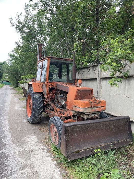 ЮМЗ 1997 года Экскаватор погрузчик