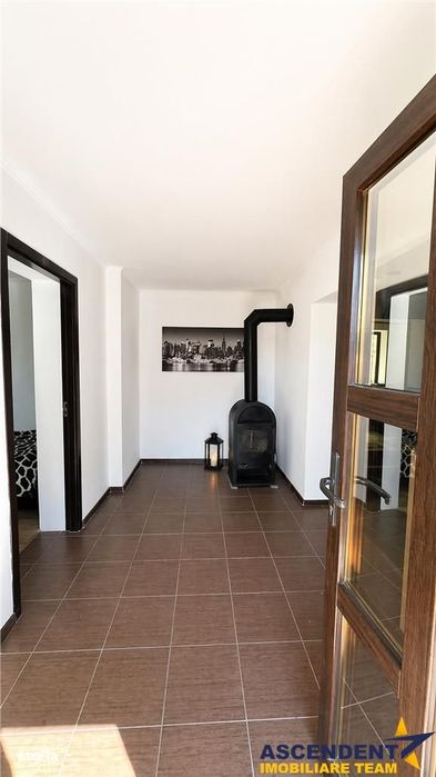Farmecul unei case sasesti,1.500mp domeniu propriu,fantana,Persani,Bra