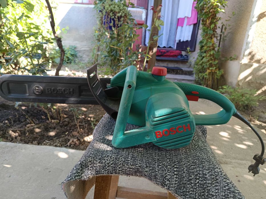 Drujbă electrică Bosch AKE 35 S, 1800 W, 35 cm