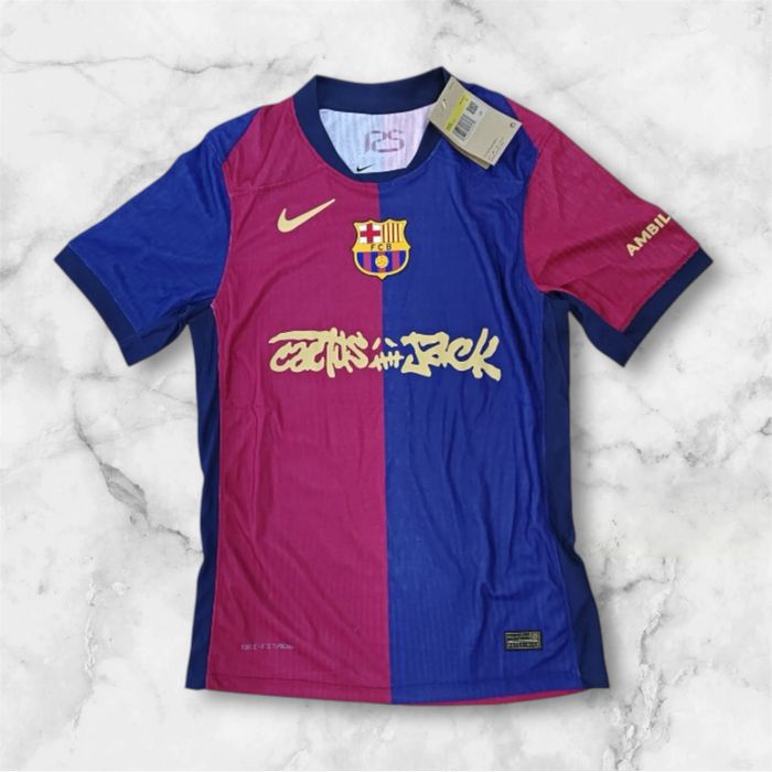 S/M/L Tricouri Travis scott barcelona