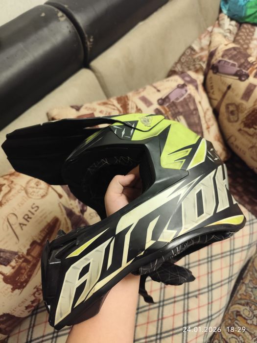 Продам эндуро шлем