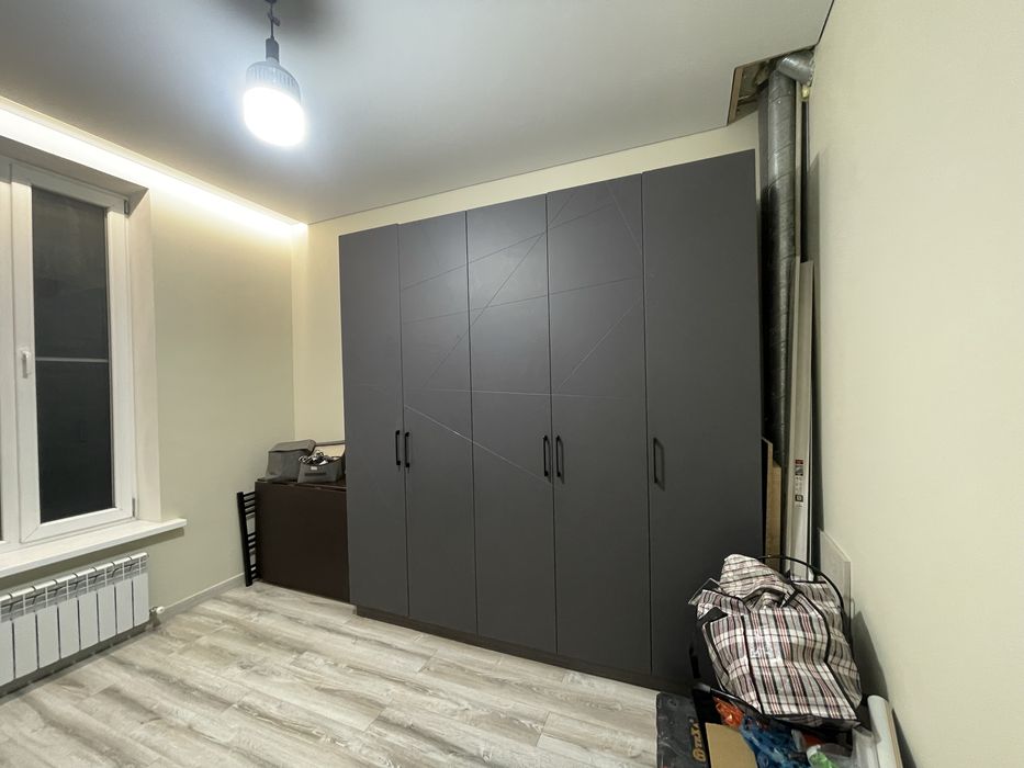 Шкаф большой продаю