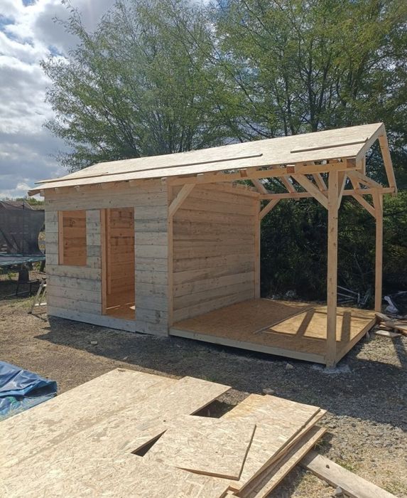 Vând foișoare casute de depozitare