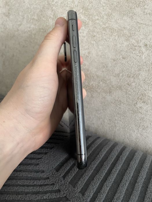 Продам айфон х в хорошем состоянии