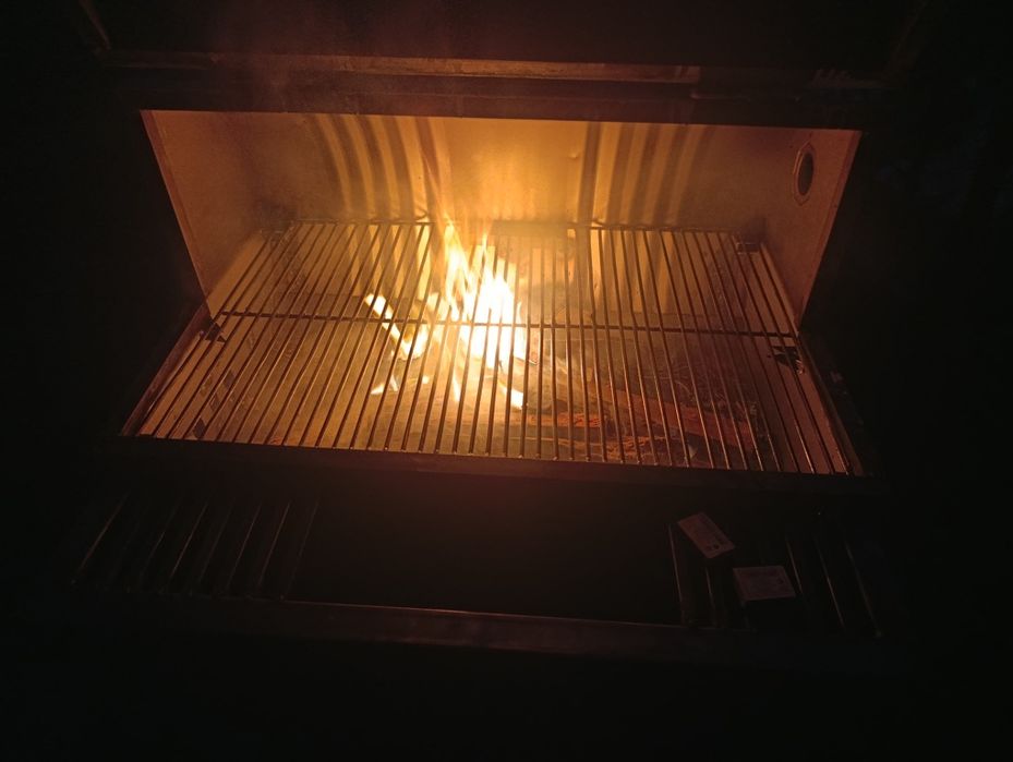 Мангал-BBQ с дымоходом