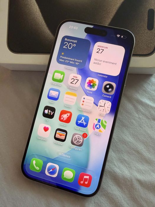 iPhone 15 Pro de vanzare
