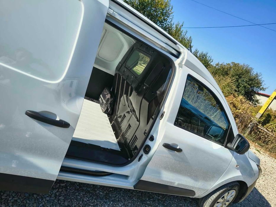 Autoutilitara Renault Express