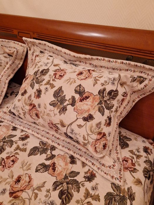 Набор (покрывало и 2 наволочки для подушек)