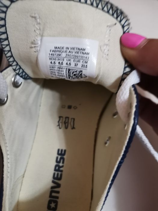 Tenisi Converse in stare excelenta