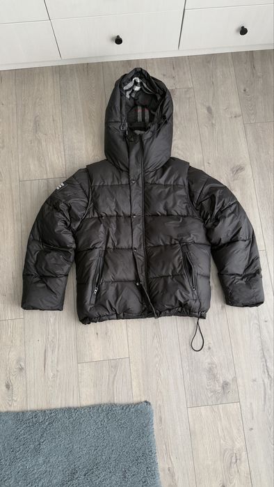 Geaca se face si vesta