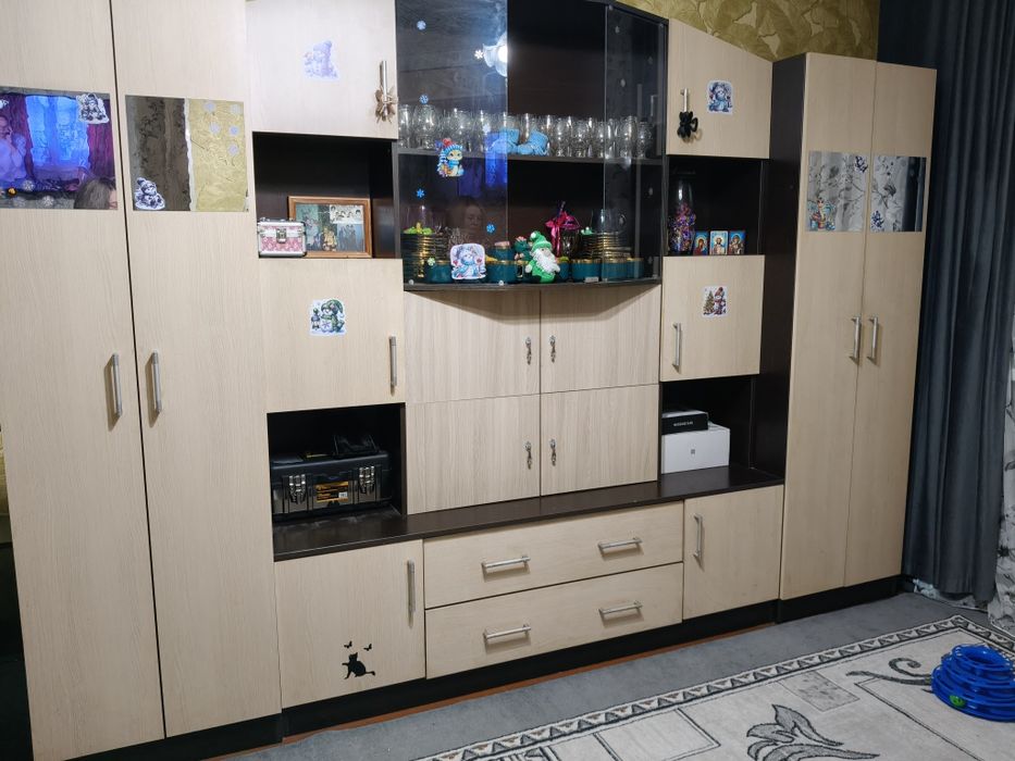 Продам стенку в хорошем состоянии