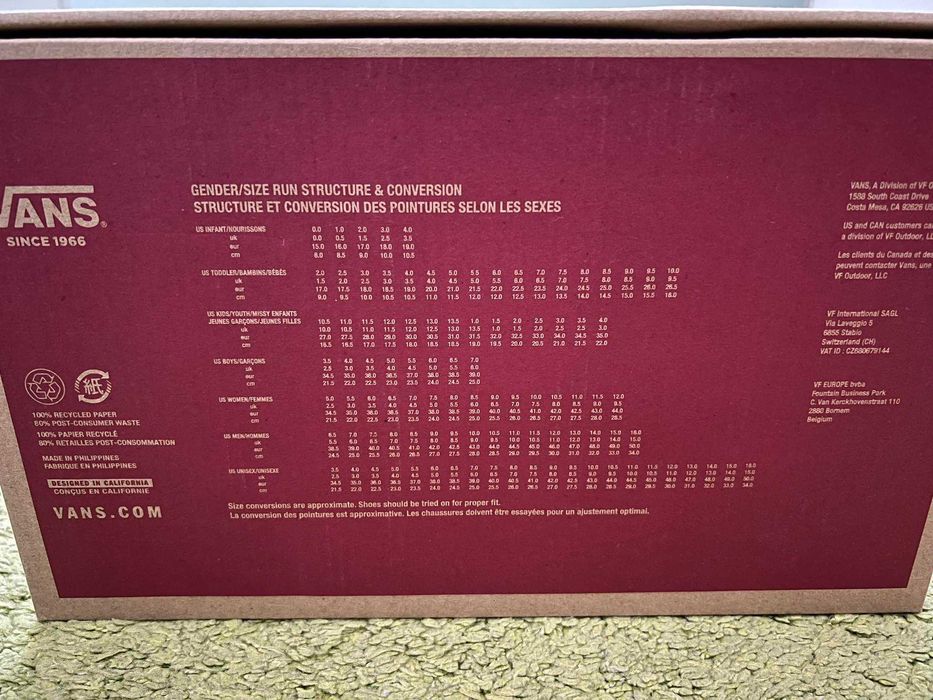 Продавам обувки Vans Old Skool (Pig Suede) Mngo Mjt/Trwht