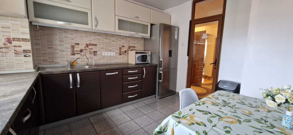 Proprietar, dau in chirie apartament 3 camere decomandate central | 80 mp | Piața Cipariu | Parcare