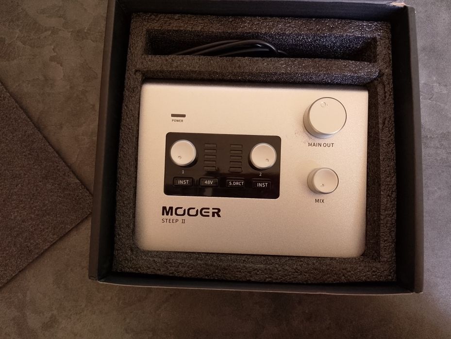 Аудиоинтерфейс MOODER STEP 1/2