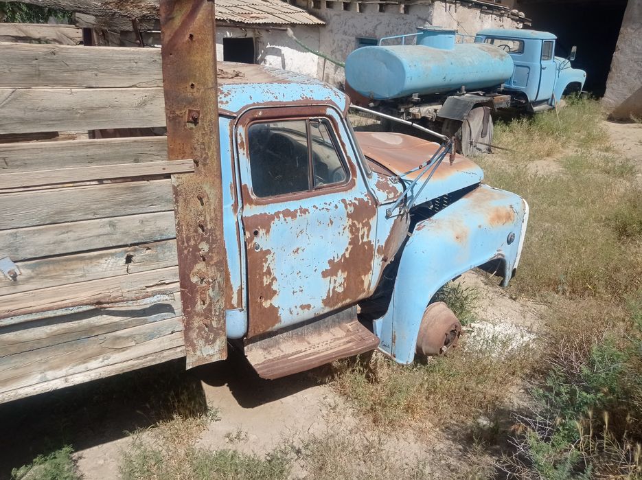 Gaz 53A bortli sotiladi