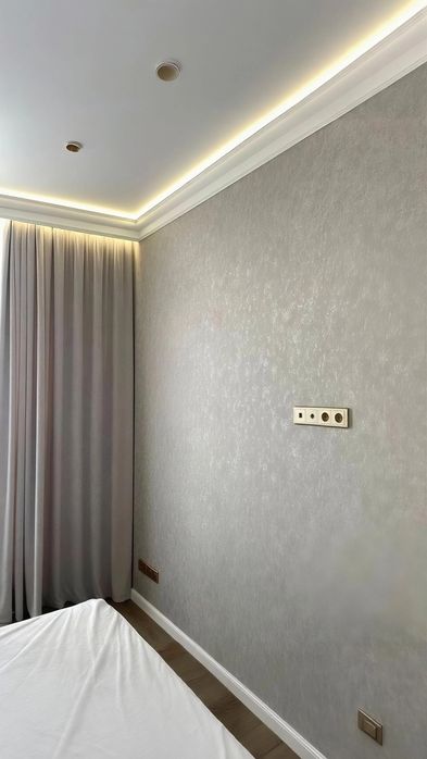 Косметический ремонт квартир : обои, ламинат, кафель...