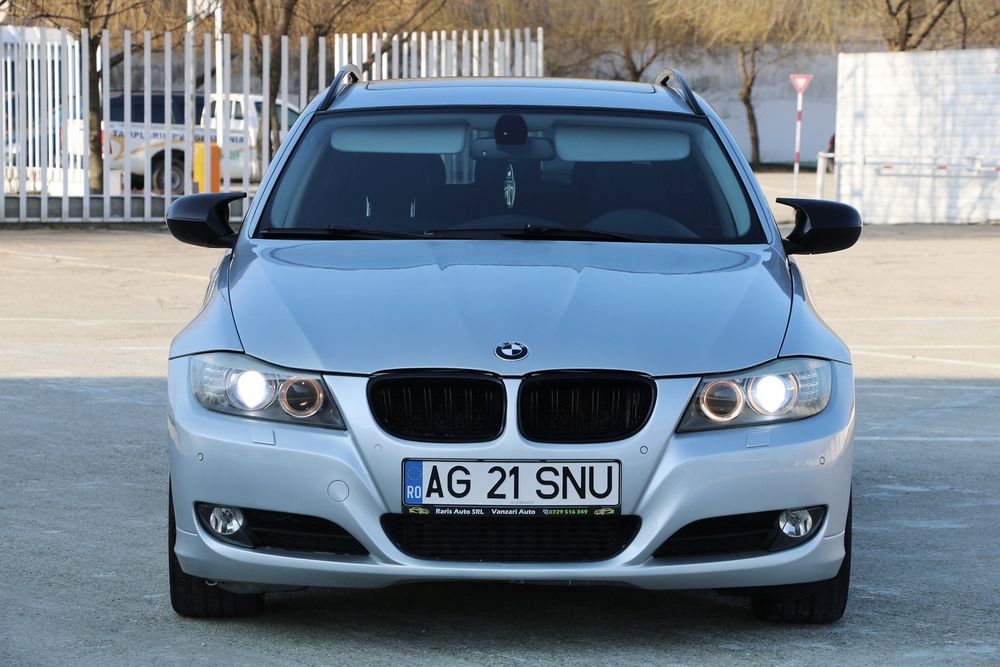 Vand BMW Seria 3 Euro 5 Automat Navi Panoramic Xenon Posibilitate Rate