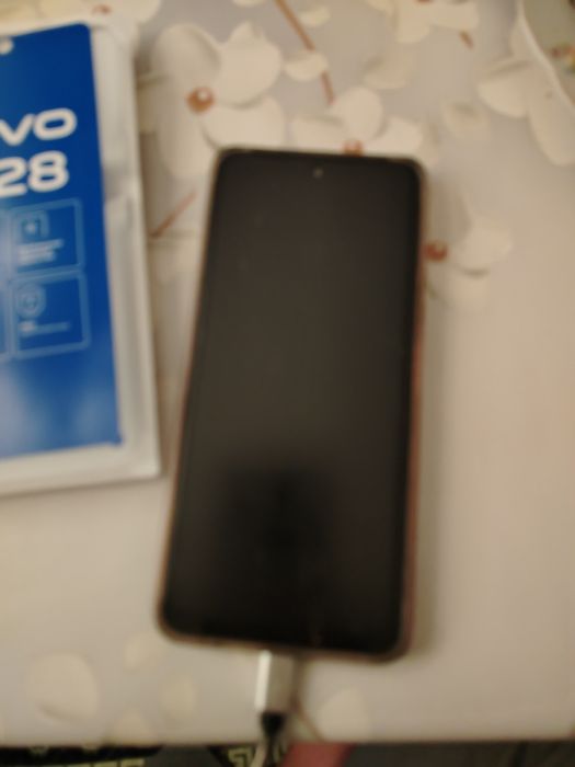 Vivo Y28 6000 mA
