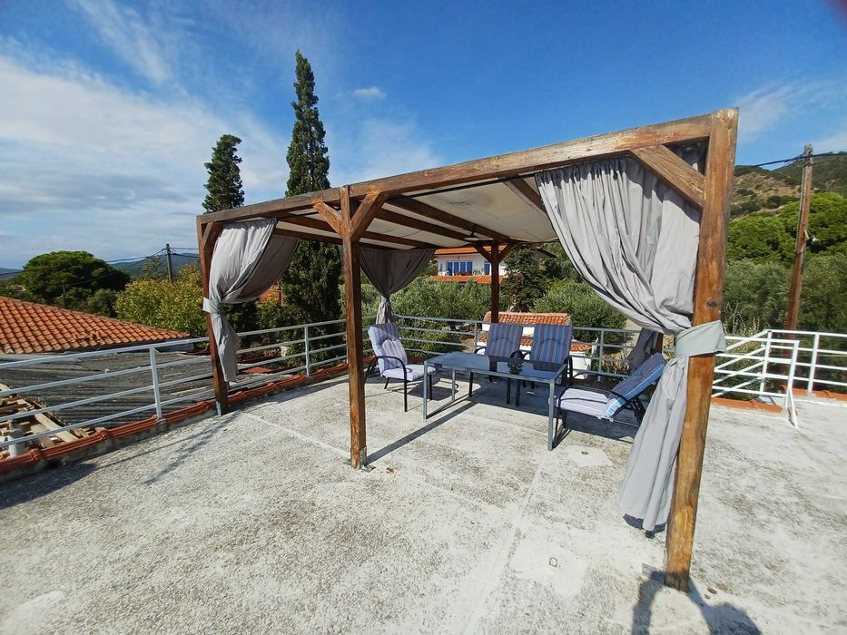 Продава къща с 3 апартамента 105м2 с гледка море в Аспровалта, Гърция