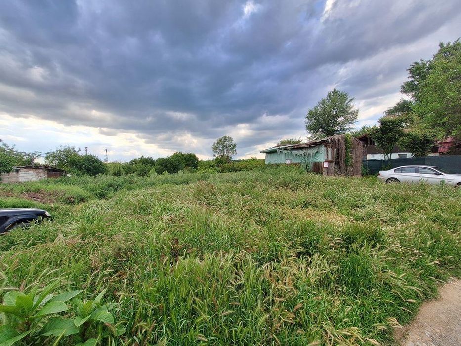 Vand cabana proprietate (neamenajata)cu teren in concesiune la Arad in