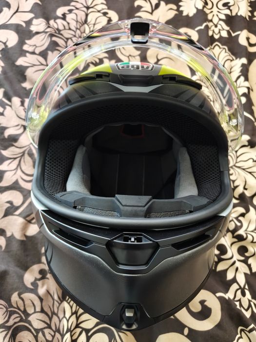 Каска за мотор AGV K6