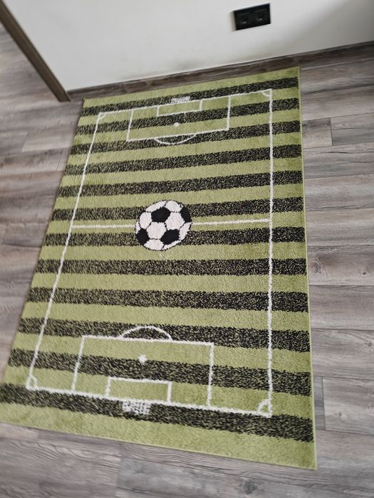 Футболен детски килим