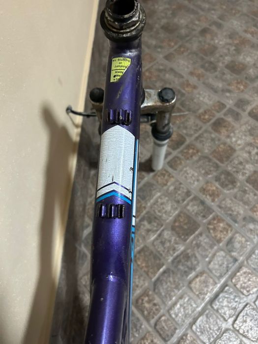 Vând 2 cadre de bicicleta