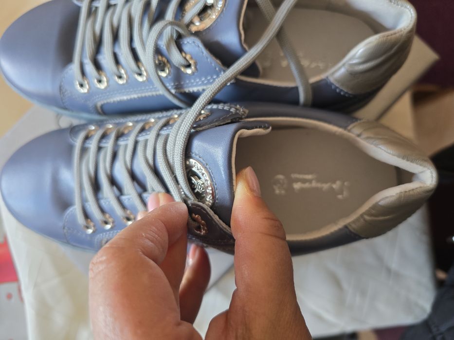 нови обувки с мека стелка 38 номера