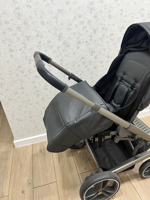 Продам коляску трансофрмер