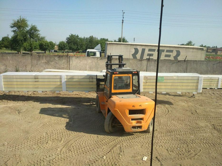 Оказываем услуги сдаем в аренду вилочные погрузчики кара от 3-5-7-10т