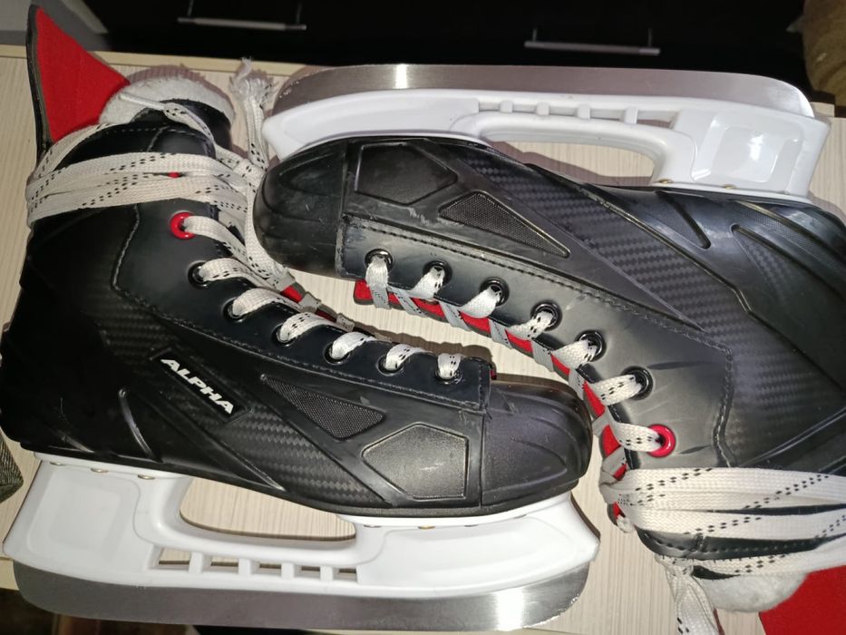 коньки хоккейные Alpha