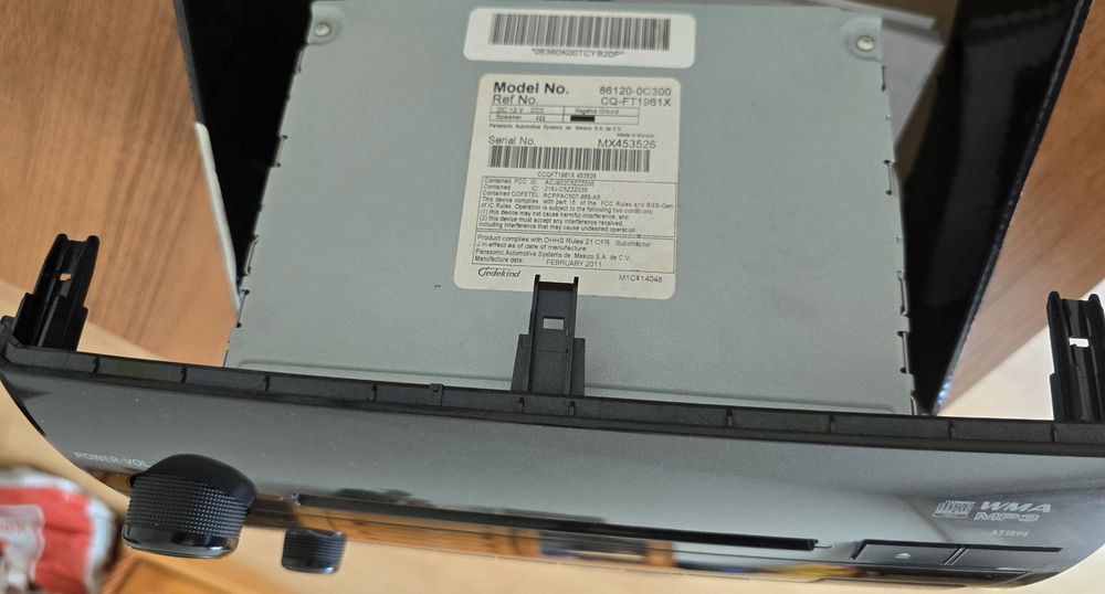 Оригинално радио от Тойота Тундра 2011г.