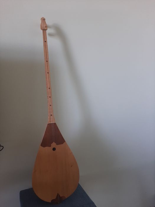 Домбыра музыкальный инструмент