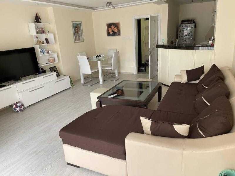 Дава се под наем Двустаен апартамент в Бургас, Лазур - 75 кв.м за 663 € - Снимка #2