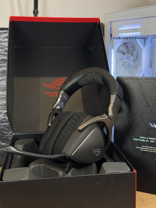 Игровый наушники ASUS ROG Delta