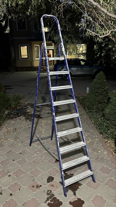 Лестница железный