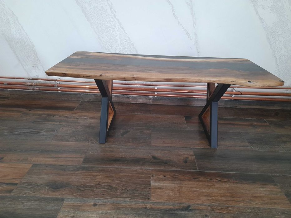 Blat  cafea nuc cu rășină epoxidică 120x50x3,5 la pretul de 2000 lei .