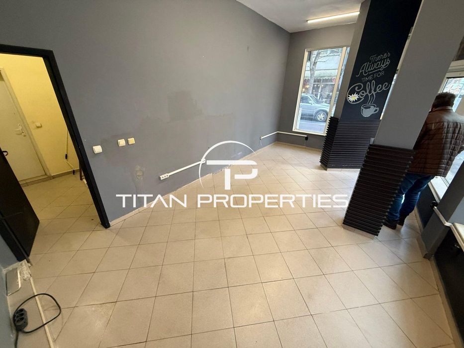 Дава се под наем Магазин в Бургас, Възраждане - 28 кв.м за 259.08 € - Снимка #1