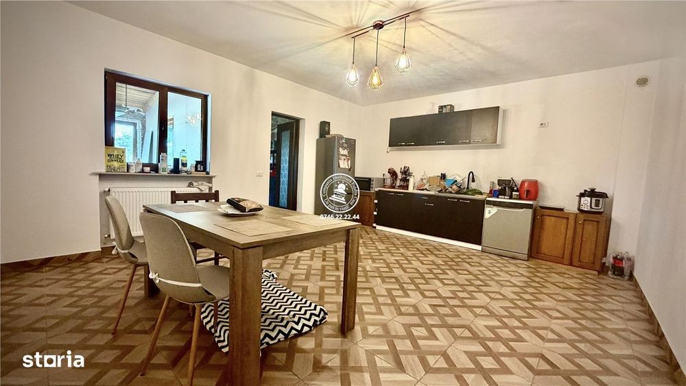 Vilă tip Duplex Generoasă în Popricani • 180 mp Utili •