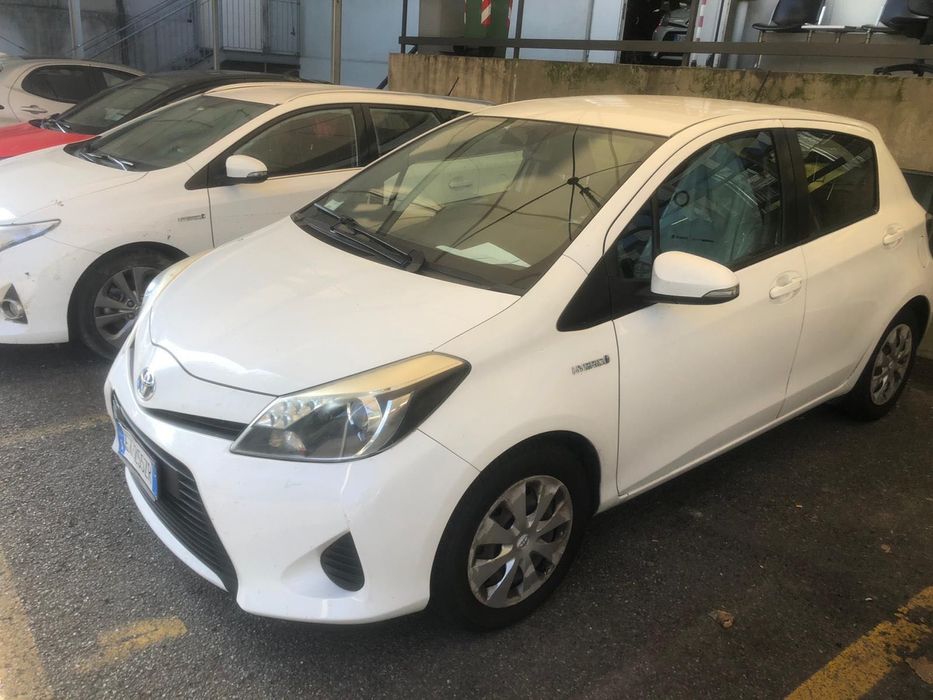 Toyota Yaris 1.0 НА ЧАСТИ