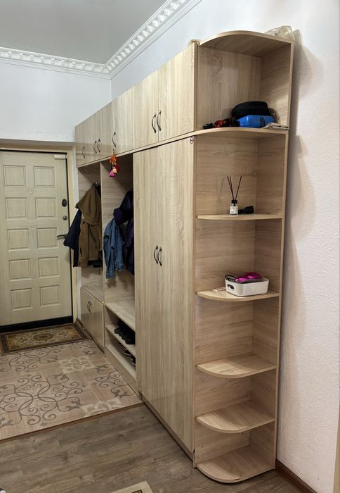 Продам прихожую торг