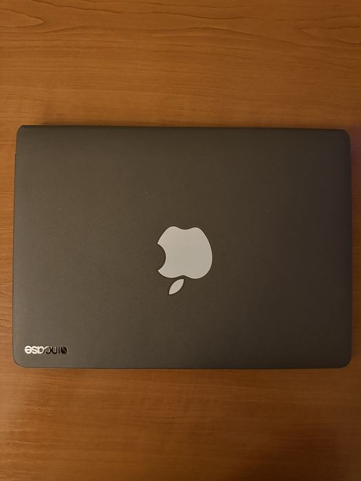 Husa carcasa macbook 12”